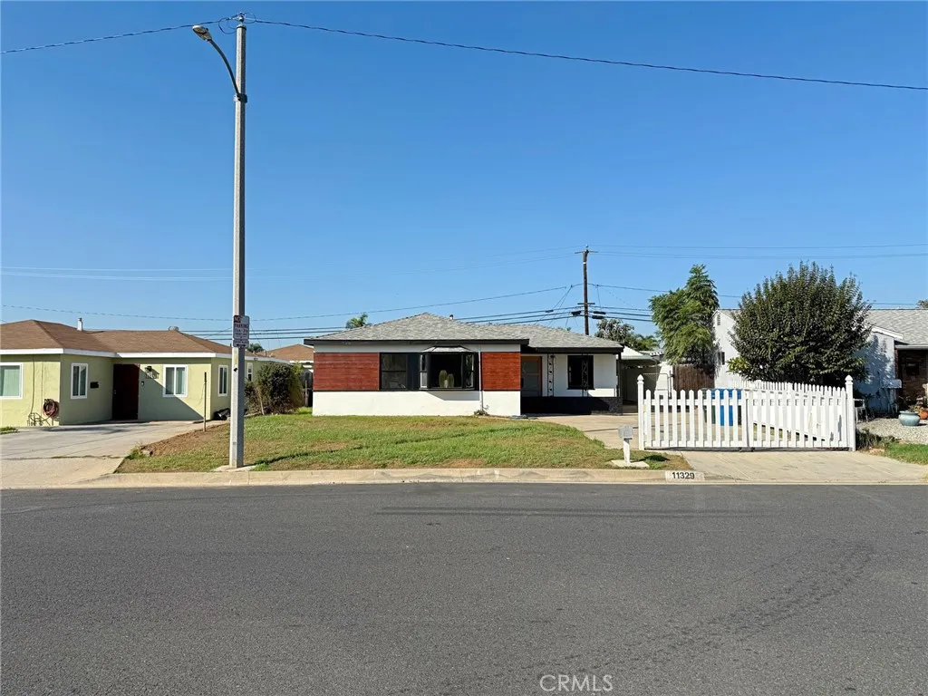11329 Telechron, Los Angeles, California 90605 home-pic-2